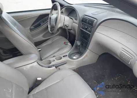 2002 Ford Mustang z USA, uszkodzony, nr VIN 1FAFP44472F228237